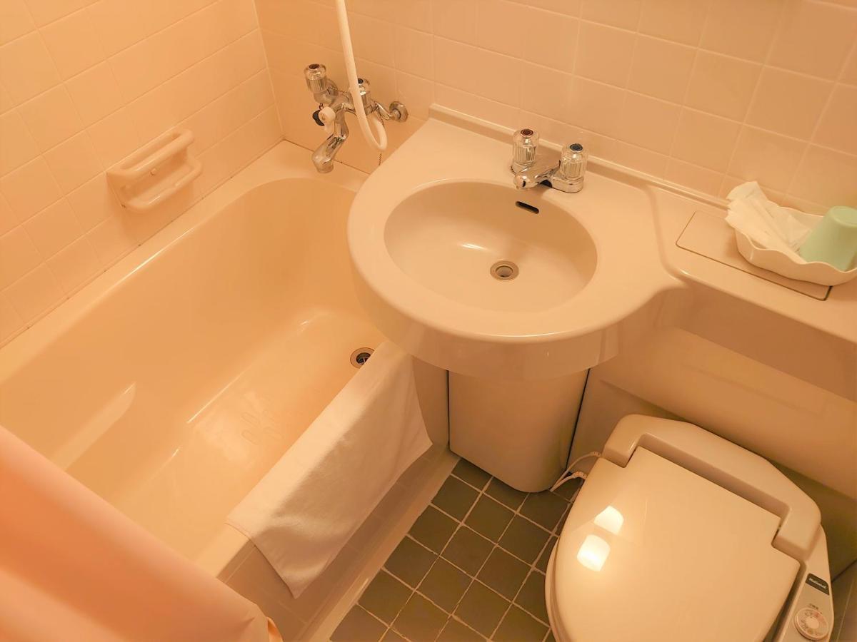 Ueno Frex Hotel Iga Bagian luar foto